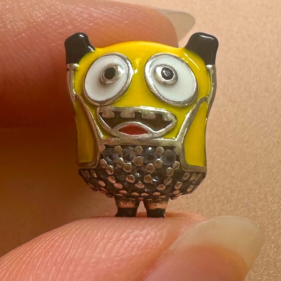 Minions Silver Pandora FIT Charm - Picture 2 of 7